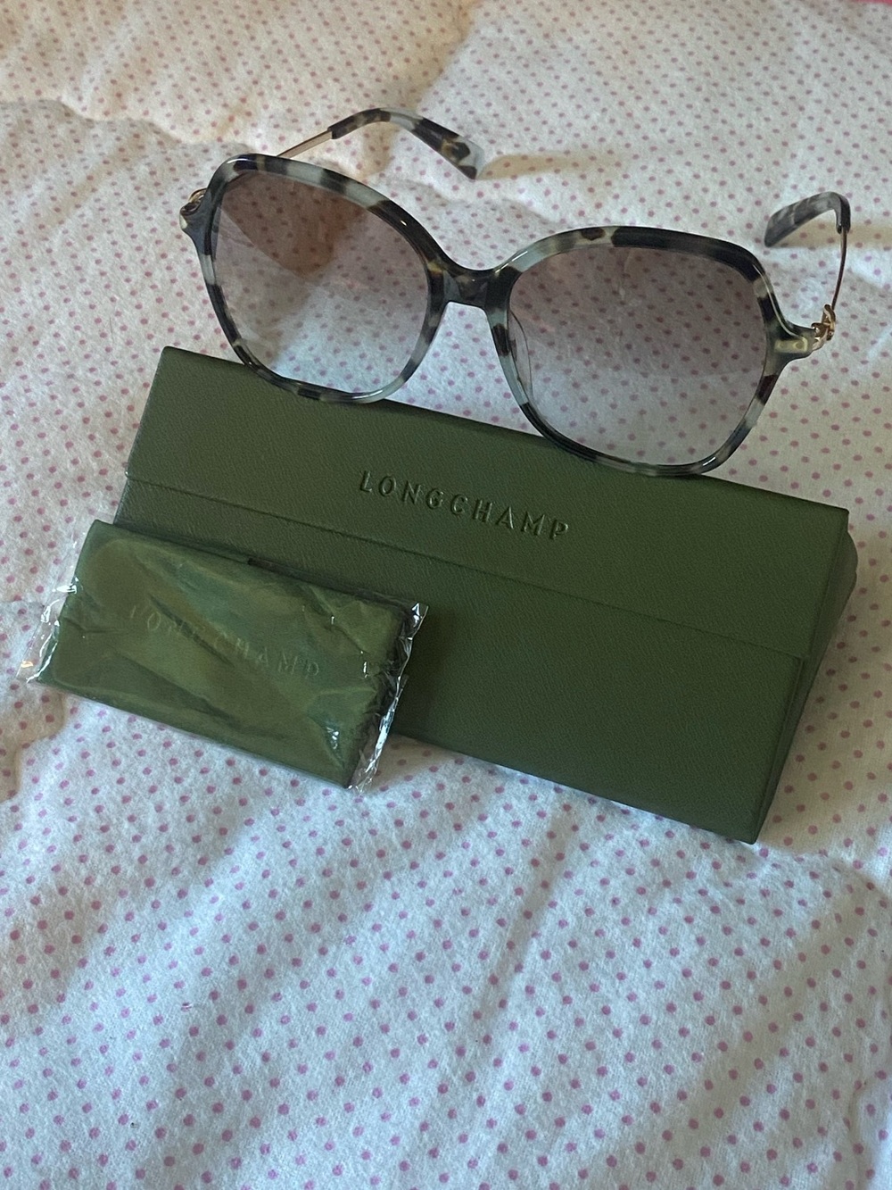 NIB Longchamp Gray Tortoise Oversized Sunglasses w/Case